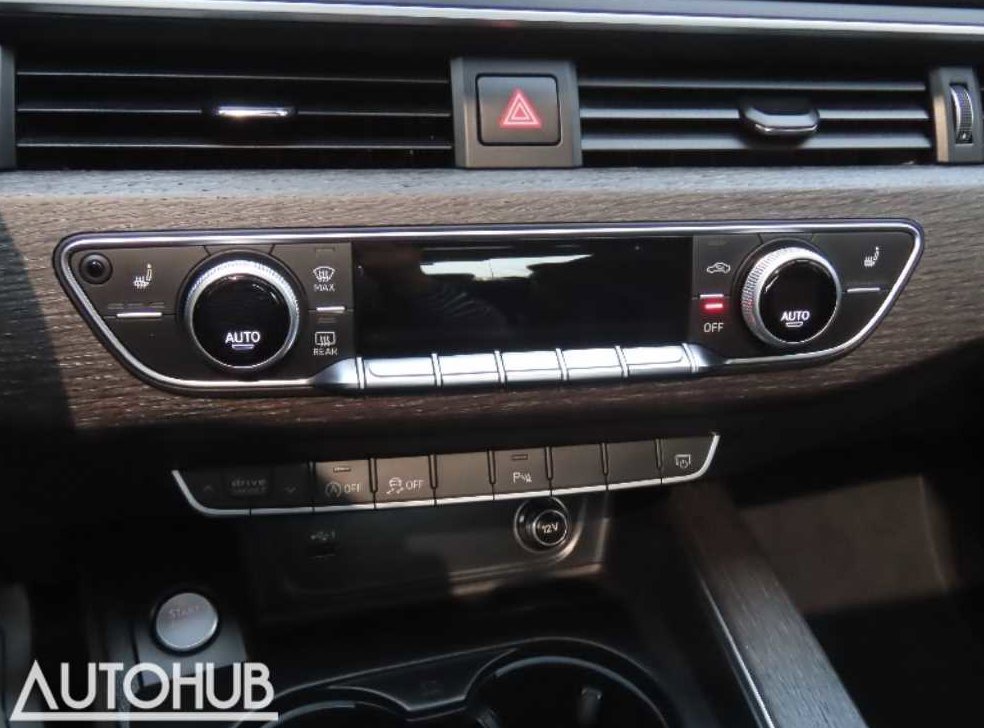 아우디 A4 40 TFSI 사진 8
