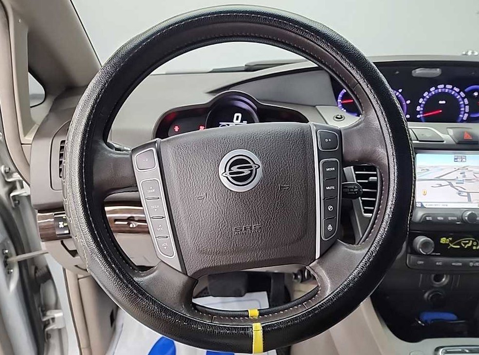 KG모빌리티(쌍용)  코란도 4WD 샤토 사진 9