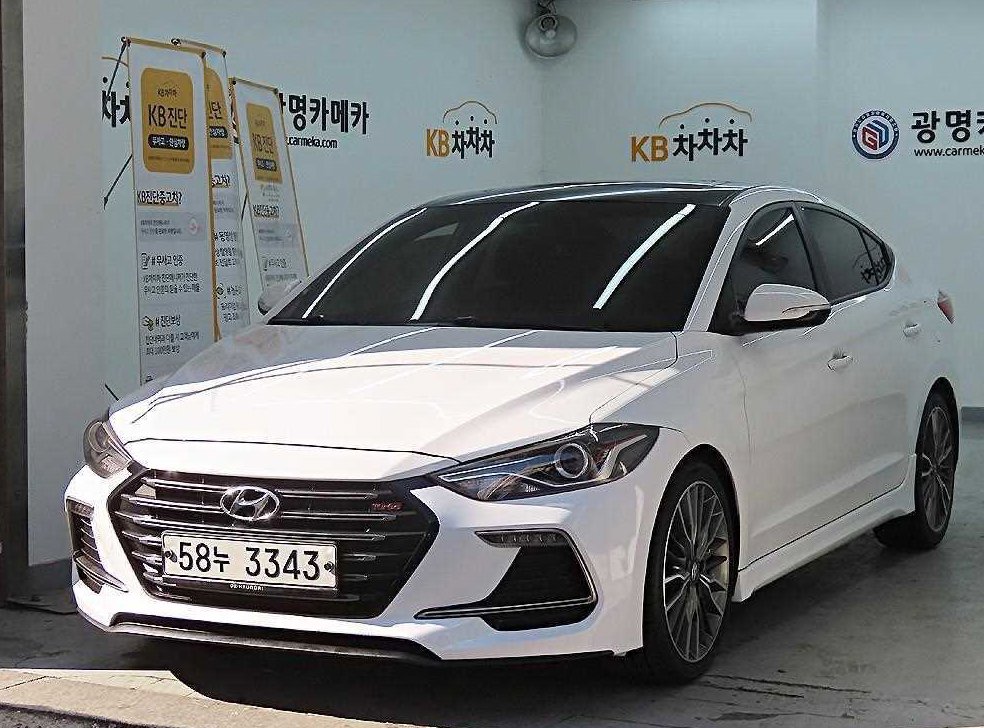 현대 아반떼 1.6 터보 스포츠 사진 2