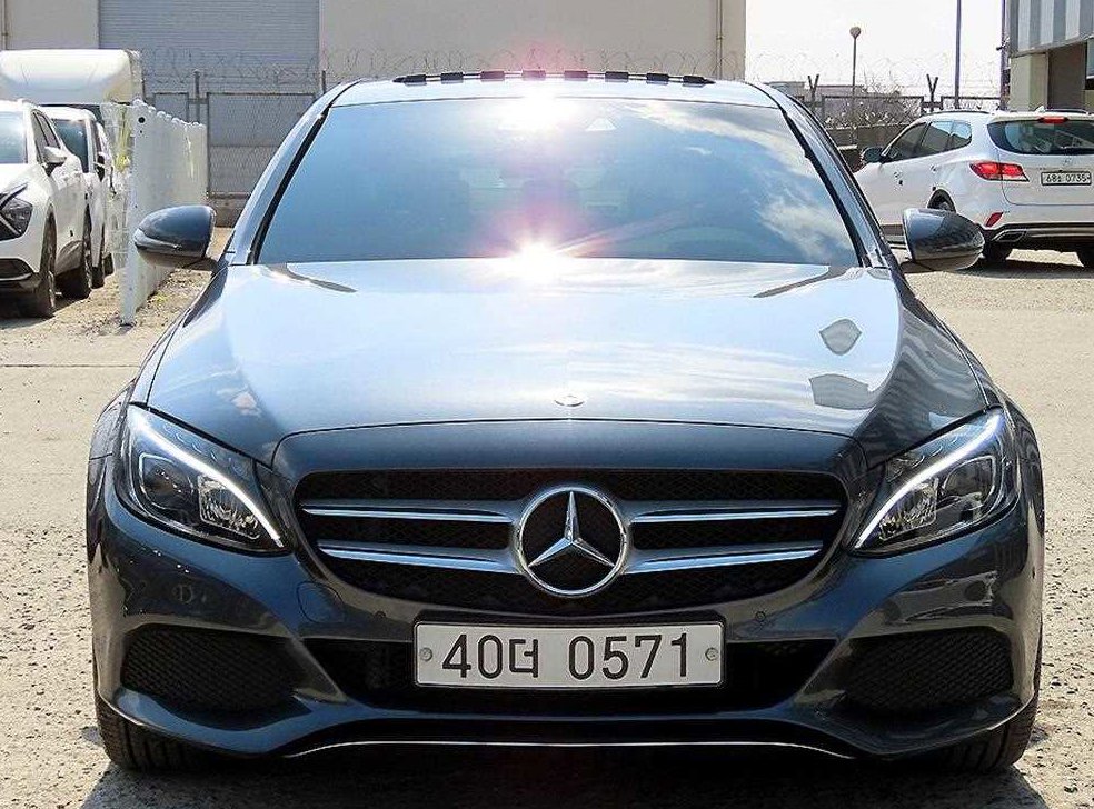 벤츠 C 클래스 C220 d 아방가르드