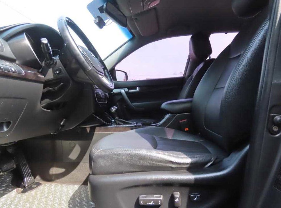 기아 쏘렌토 2WD 2.0 트랜디 사진 16