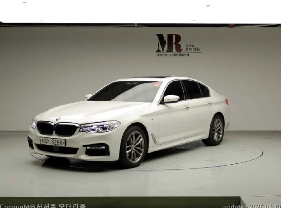 BMW 5시리즈 520d xDrive M 스포츠 플러스