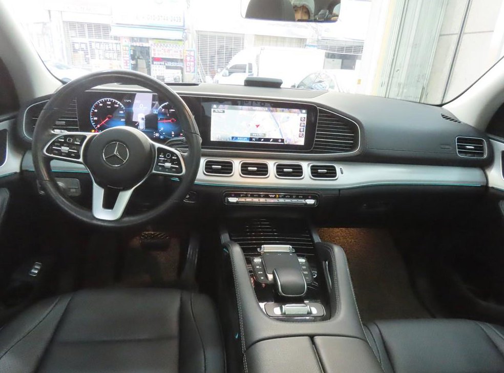 벤츠 GLE 클래스 GLE 300d 4MATIC 사진 7