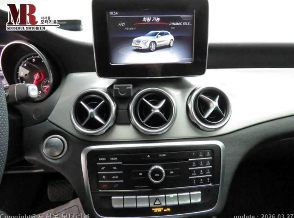 벤츠 GLA 클래스 GLA220 프리미엄 사진 10