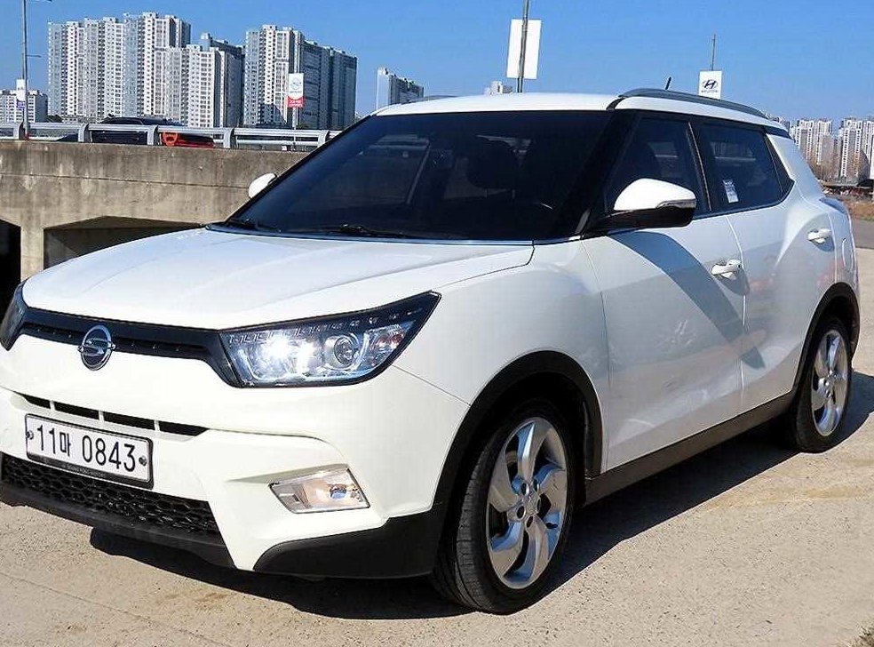KG모빌리티(쌍용)  티볼리 가솔린 2WD 1.6 VX 사진 2