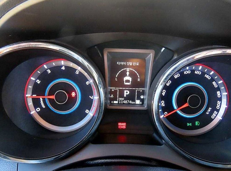 KG모빌리티(쌍용)  티볼리 가솔린 2WD 1.6 VX 사진 8