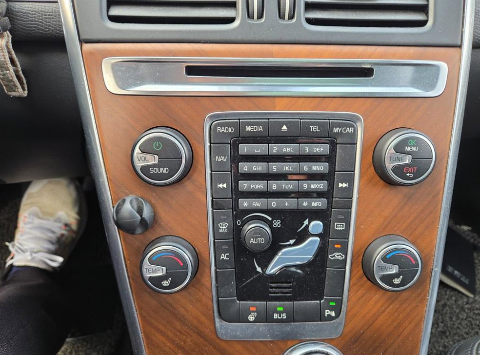 볼보 XC60 D4 사진 11