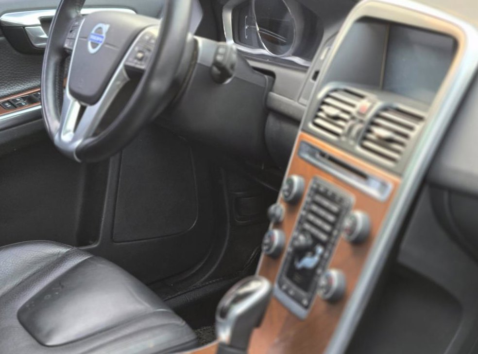 볼보 XC60 D4 사진 4