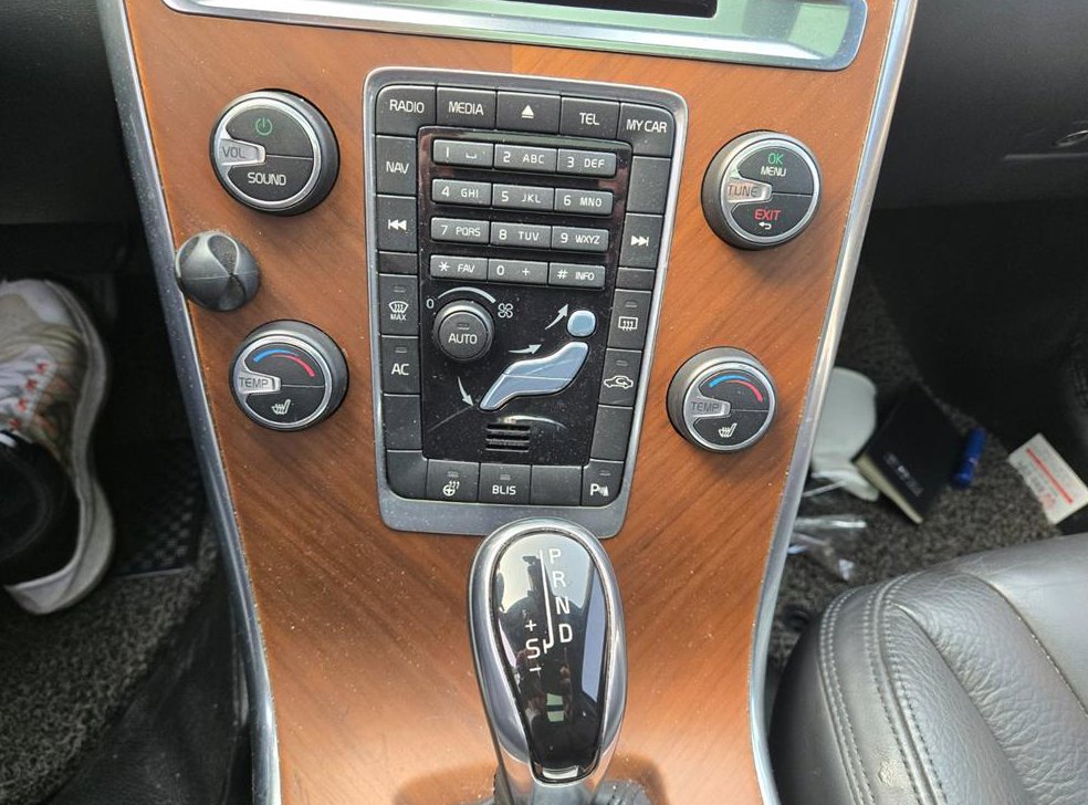볼보 XC60 D4 사진 7