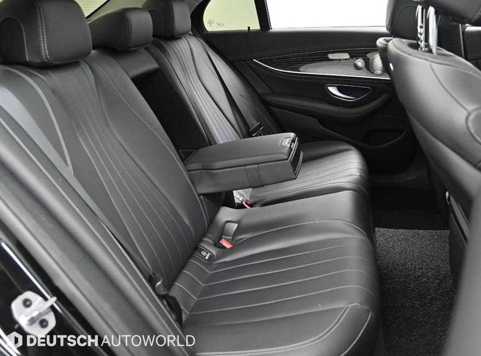 벤츠 E 클래스 E450 4MATIC 익스클루시브 사진 12