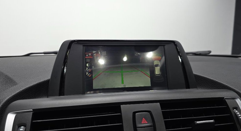 BMW 1시리즈 118d 스포츠 사진 15