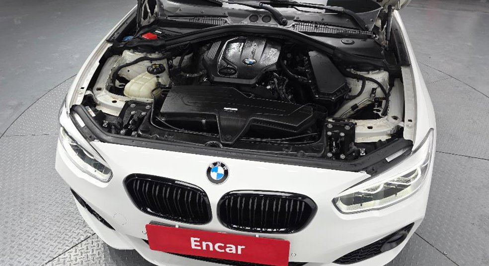BMW 1시리즈 118d 스포츠 사진 6