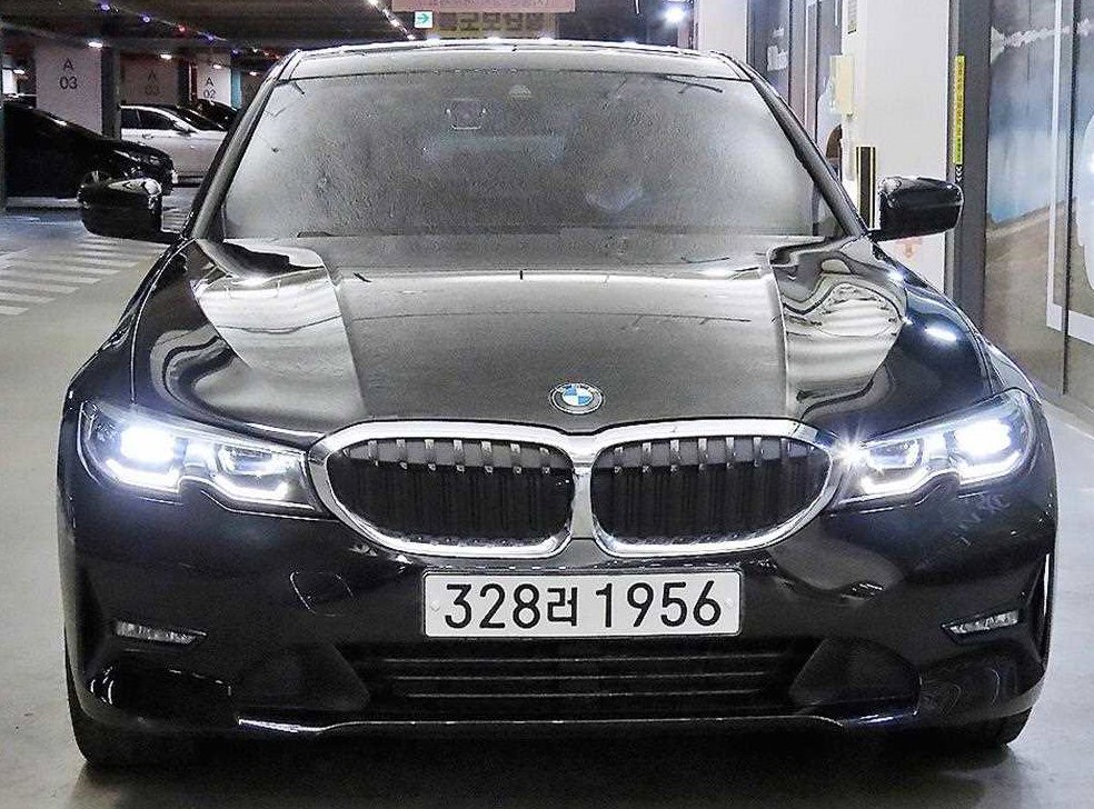 BMW 3시리즈 320i 사진 2