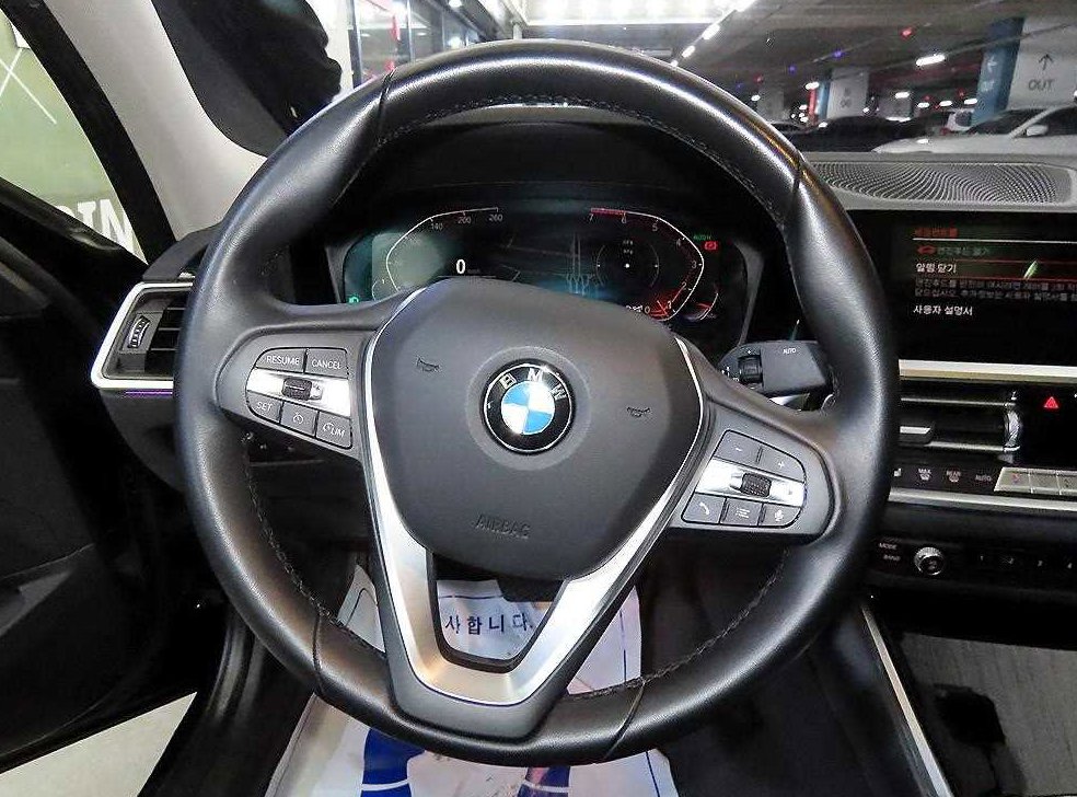 BMW 3시리즈 320i 사진 8