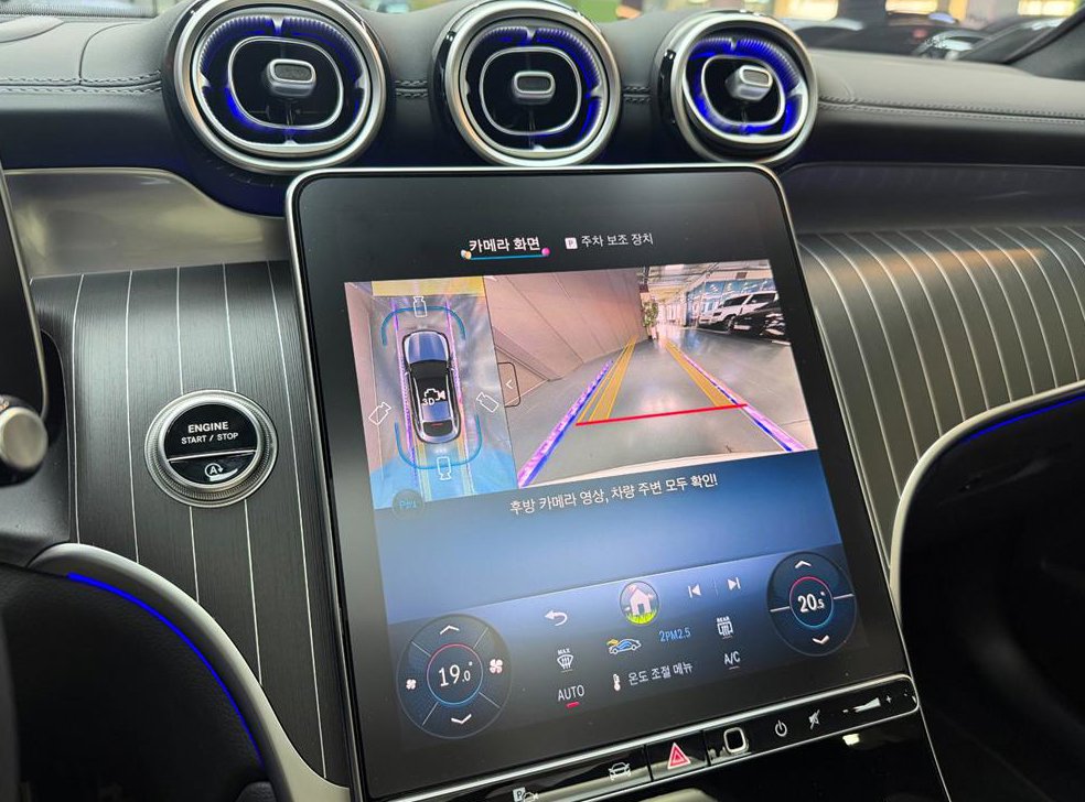 벤츠 GLC 클래스 GLC300 4MATIC 쿠페 AMG 라인 사진 12