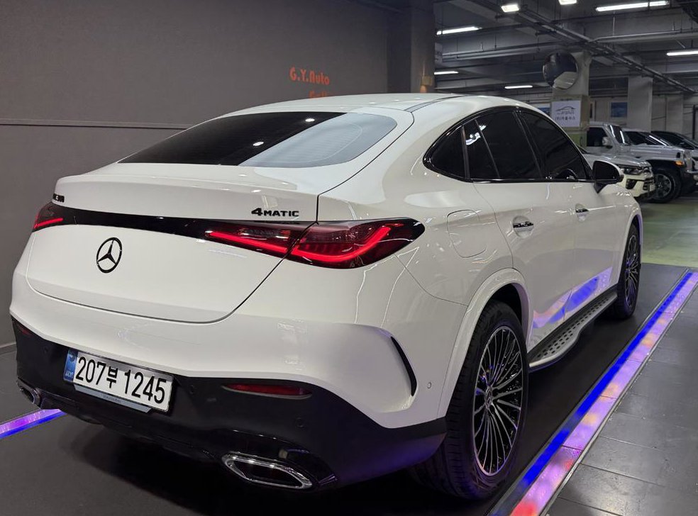 벤츠 GLC 클래스 GLC300 4MATIC 쿠페 AMG 라인 사진 2