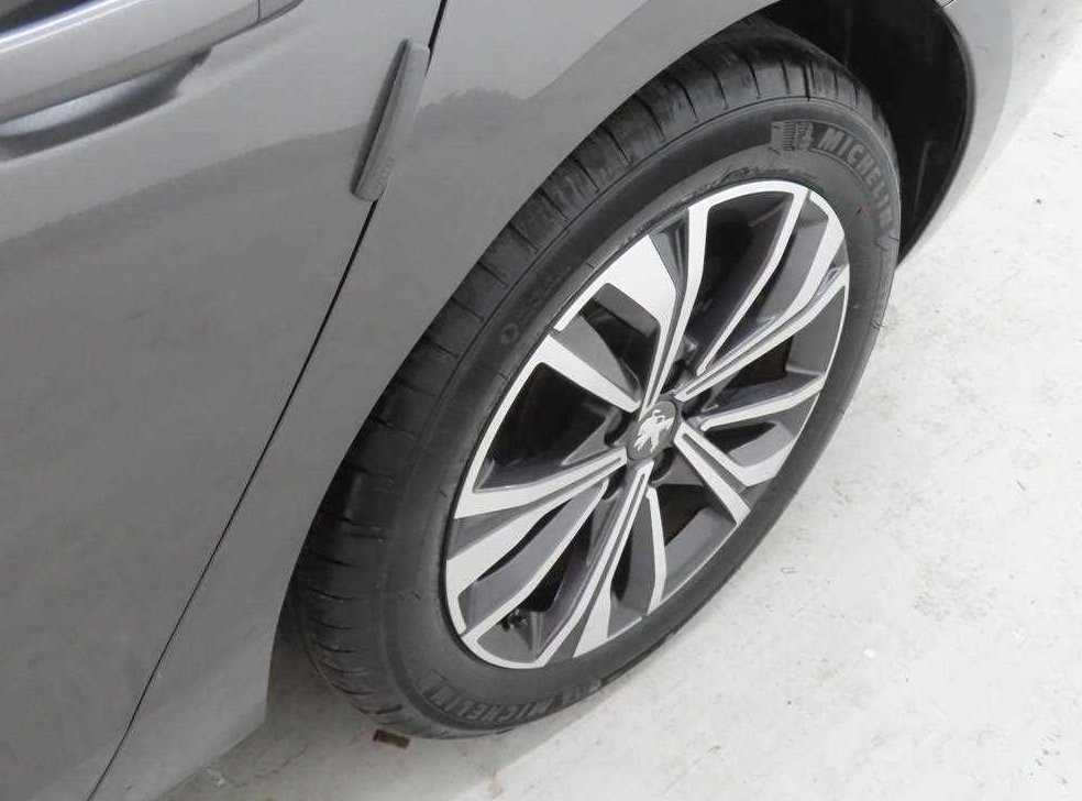 푸조 508 1.5 BlueHDI 알뤼르 사진 19