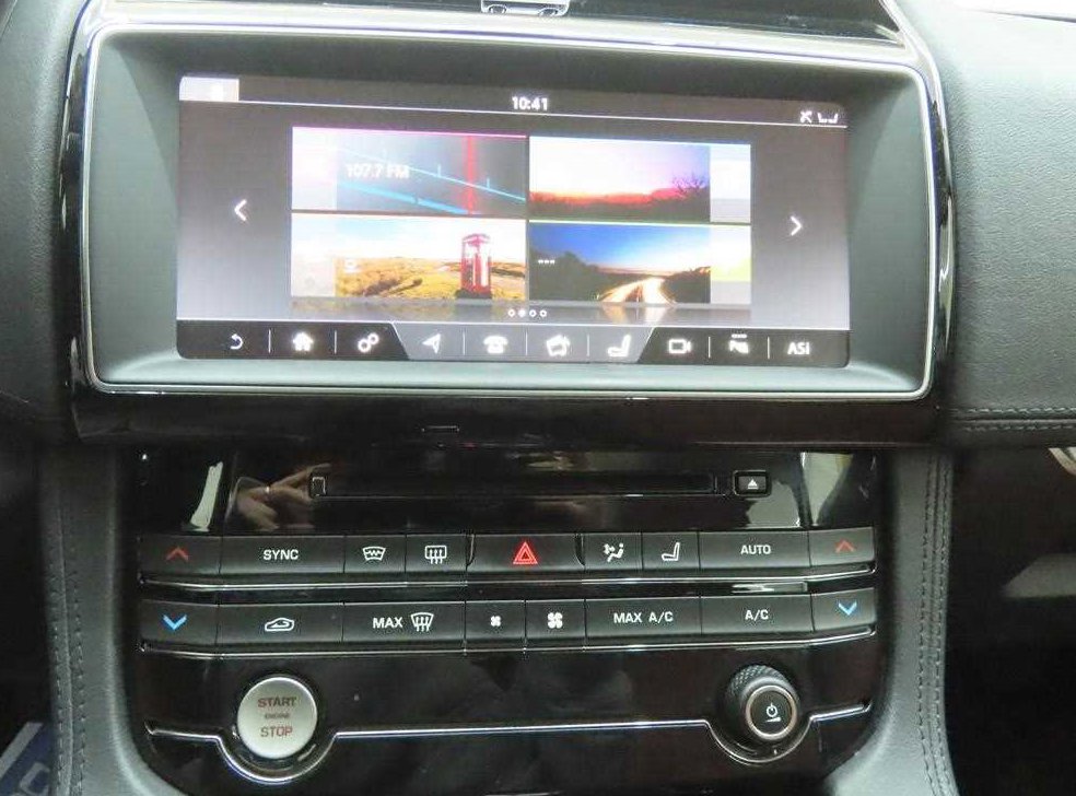 재규어 F-PACE 20d 포트폴리오 사진 12