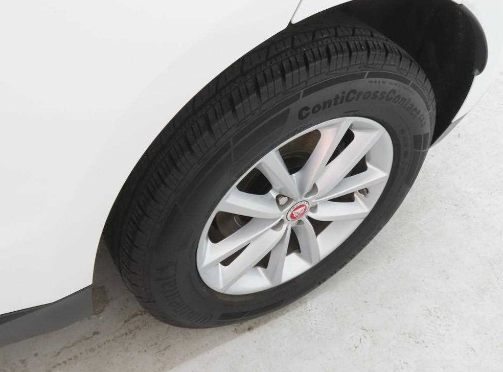 재규어 F-PACE 20d 포트폴리오 사진 19