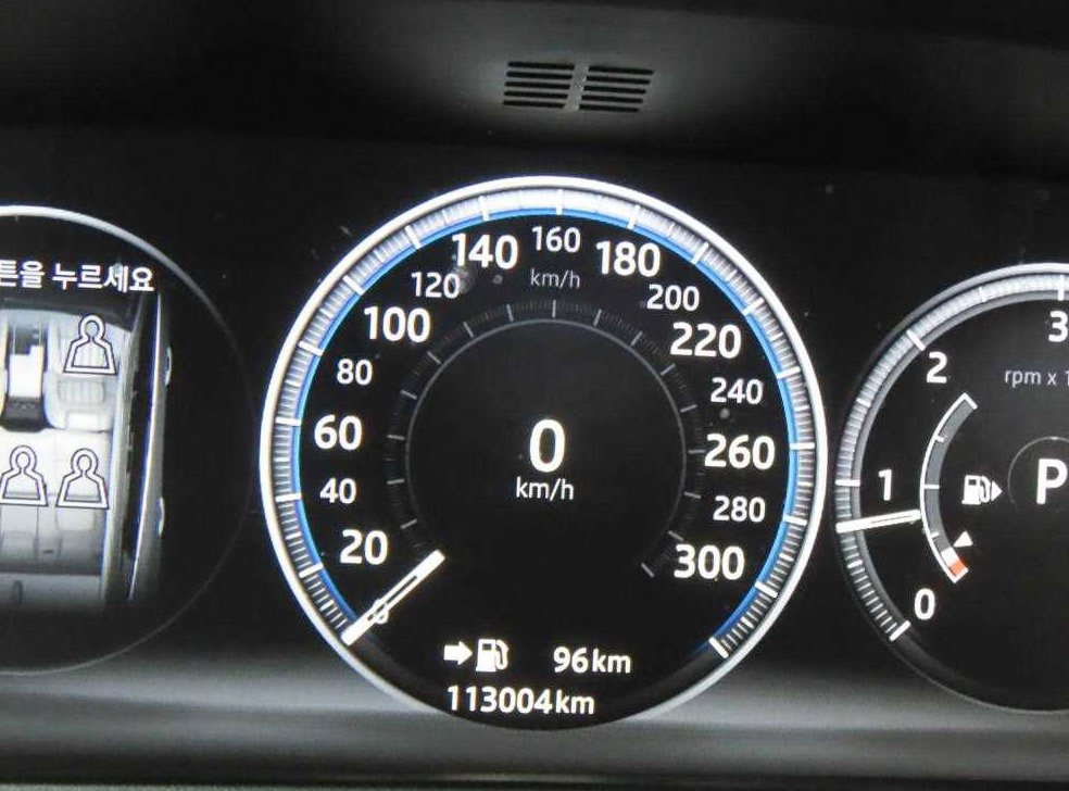 재규어 F-PACE 20d 포트폴리오 사진 8