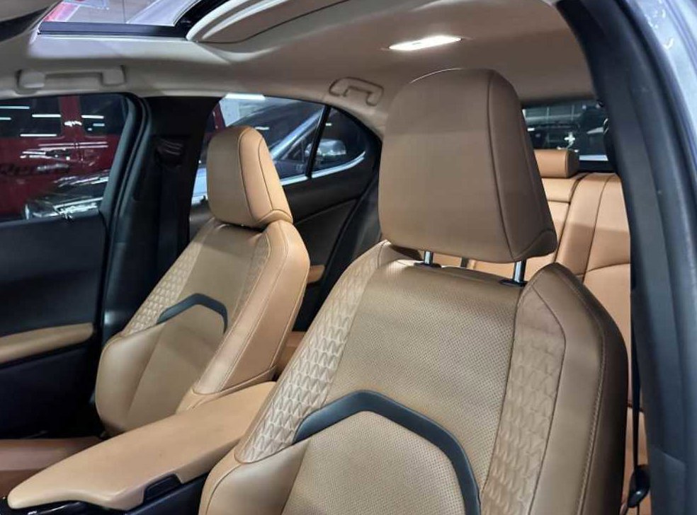 렉서스 UX 2.0 2WD 사진 13
