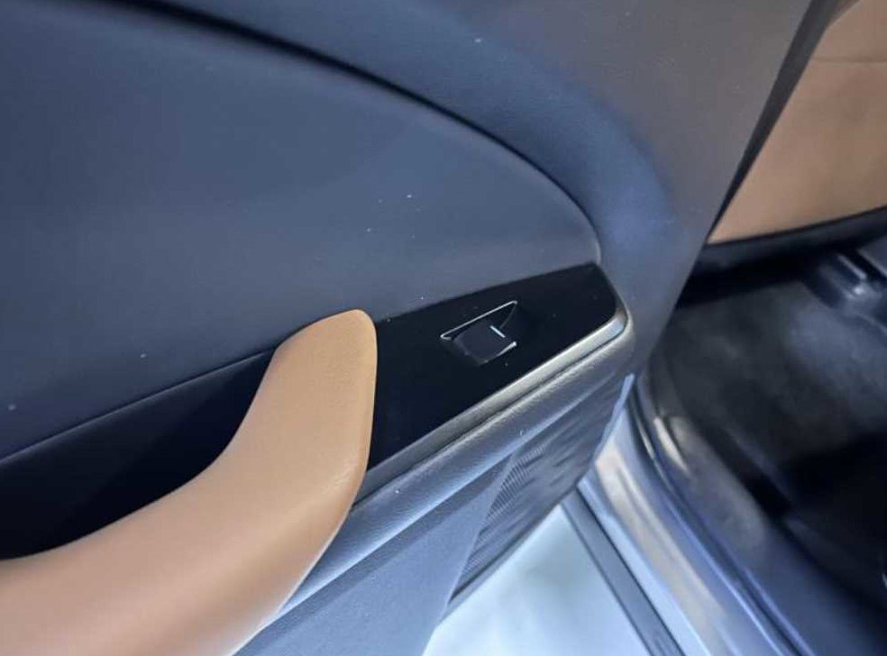 렉서스 UX 2.0 2WD 사진 15