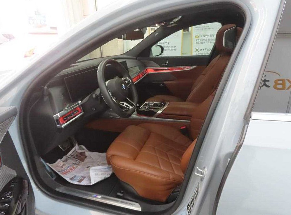 BMW 7시리즈 740i xDrive M 스포츠 사진 5