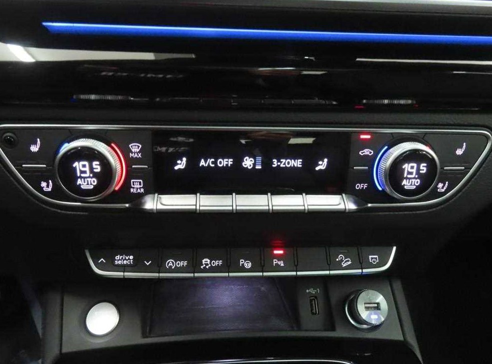 아우디 Q5 45 TFSI 콰트로 프리미엄 사진 11