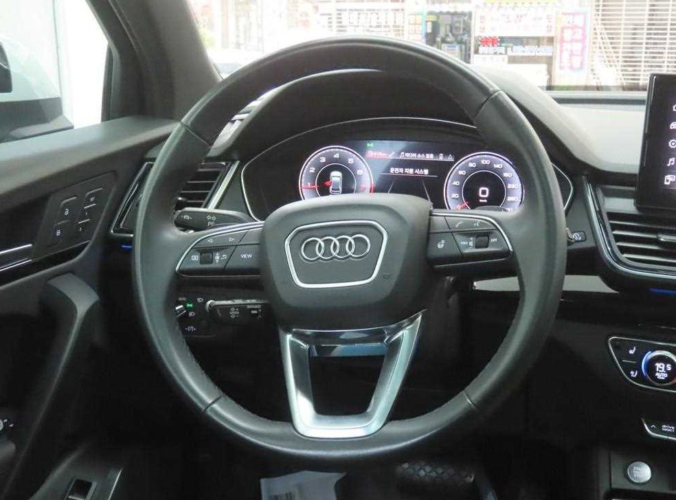 아우디 Q5 45 TFSI 콰트로 프리미엄 사진 15