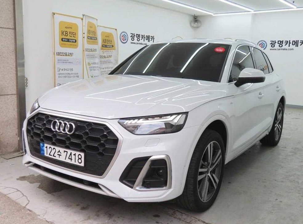아우디 Q5 45 TFSI 콰트로 프리미엄 사진 2