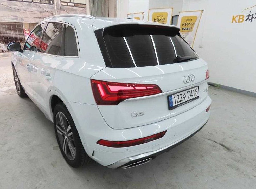 아우디 Q5 45 TFSI 콰트로 프리미엄 사진 4