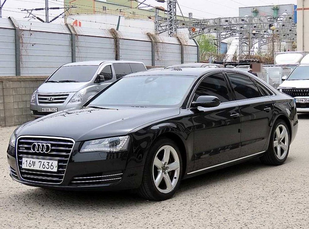 아우디 A8 3.0 TFSI 콰트로 사진 2