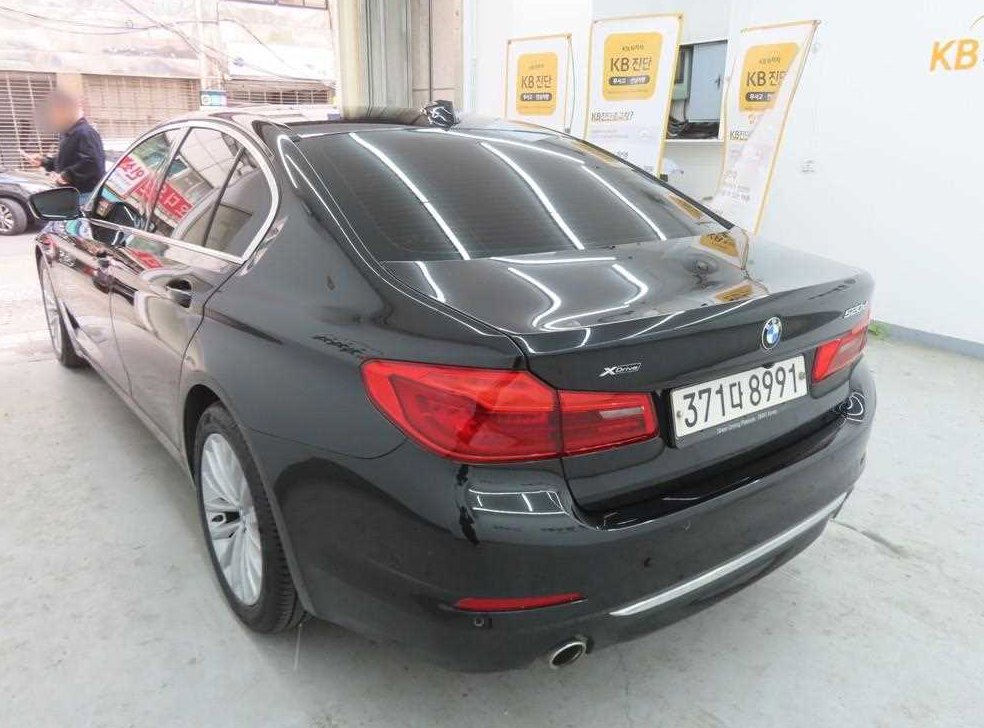 BMW 5시리즈 520d xDrive 럭셔리 플러스 사진 4