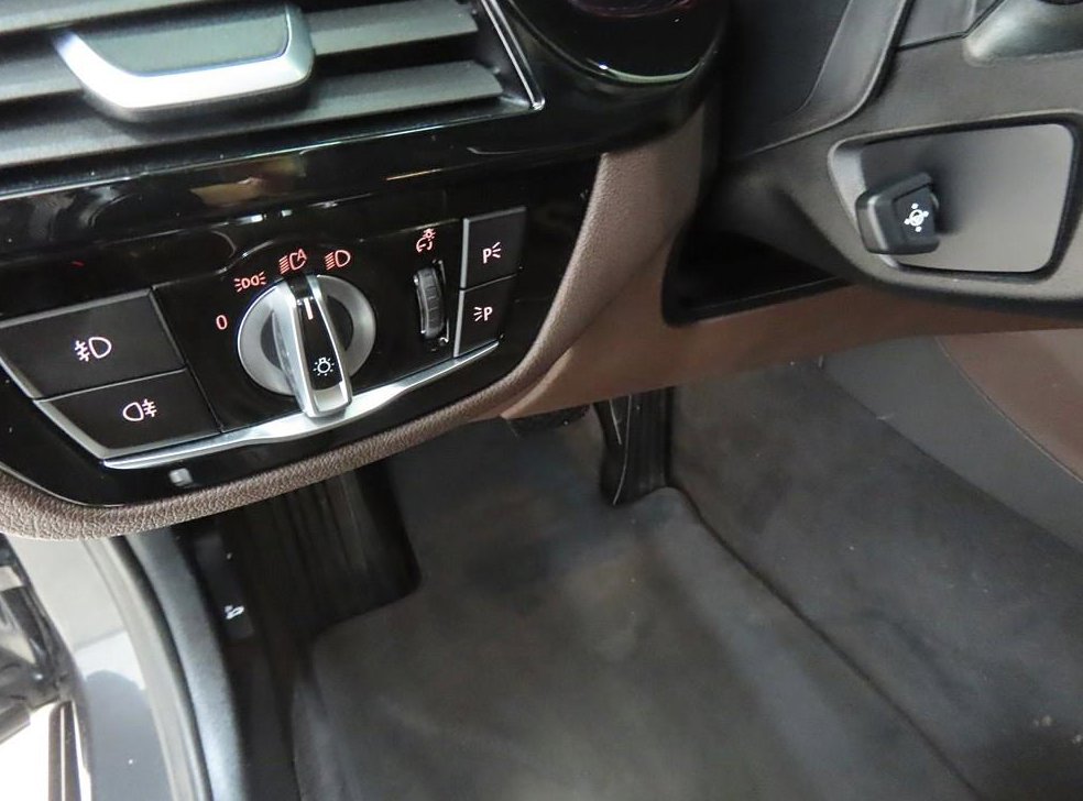 BMW 5시리즈 520d 럭셔리 플러스 사진 10