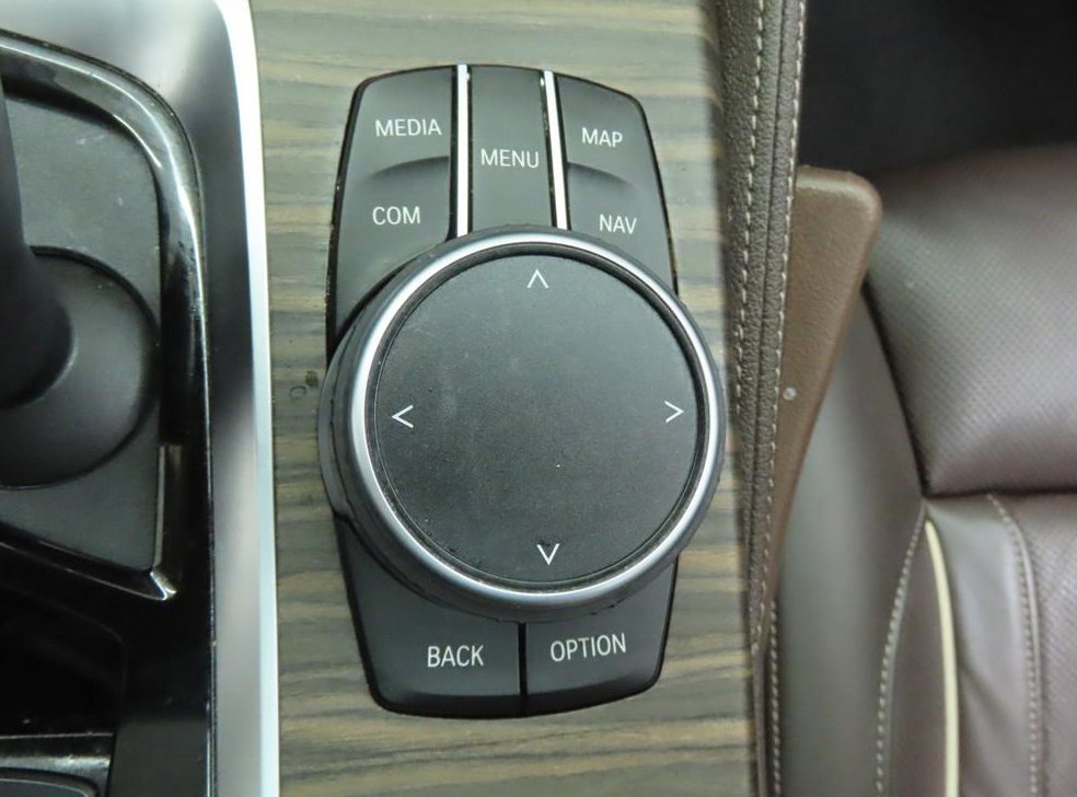 BMW 5시리즈 520d 럭셔리 플러스 사진 13