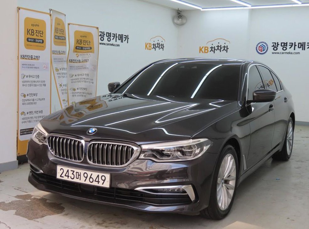 BMW 5시리즈 520d 럭셔리 플러스 사진 2