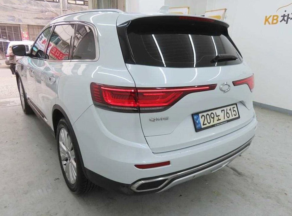 르노코리아(삼성) QM6 2.0 LPe RE 시그니처 2WD 사진 4