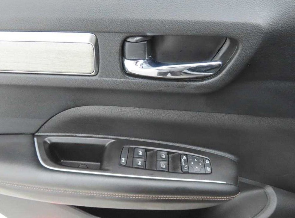 르노코리아(삼성) QM6 2.0 LPe RE 시그니처 2WD 사진 9