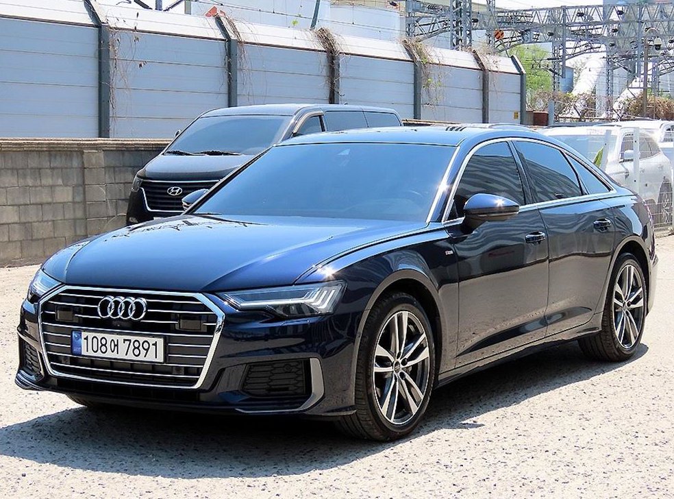 아우디 A6 45 TFSI 프리미엄 사진 2