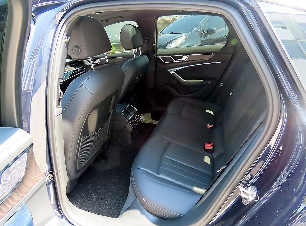 아우디 A6 45 TFSI 프리미엄 사진 6