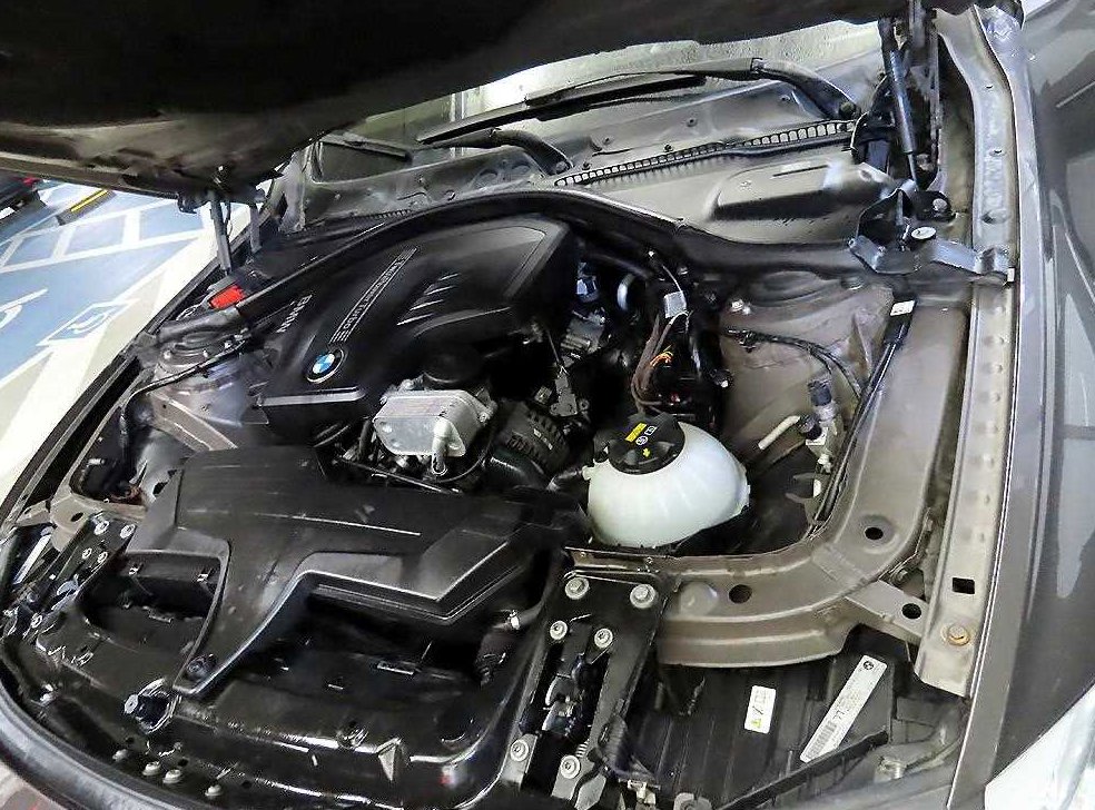 BMW 3시리즈 320i 사진 19