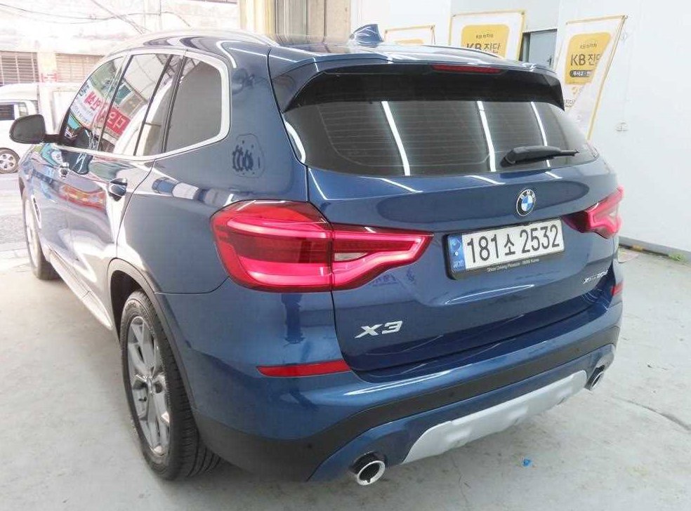 BMW X3 xDrive 20d 사진 4