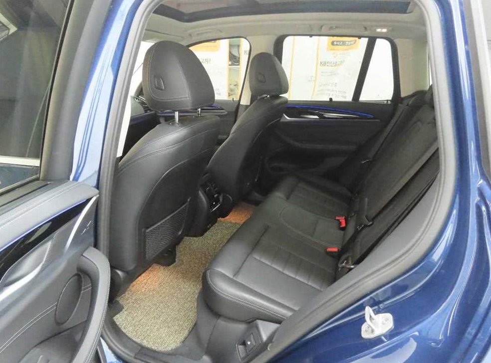BMW X3 xDrive 20d 사진 6