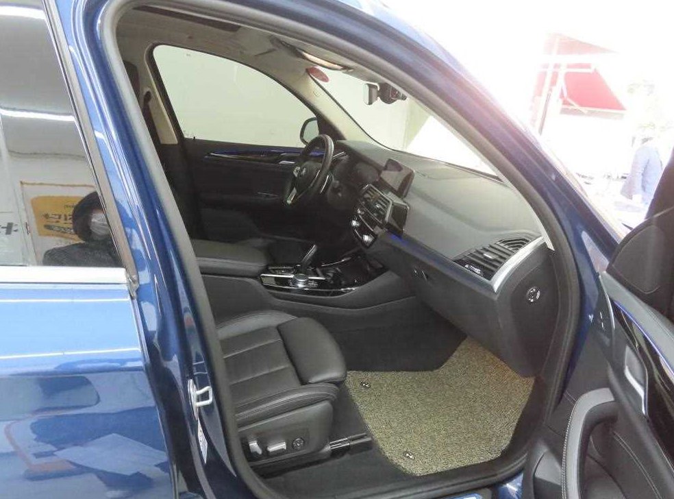 BMW X3 xDrive 20d 사진 8