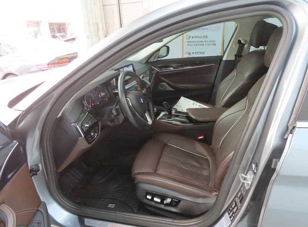 BMW 5시리즈 540i xDrive 럭셔리 플러스 사진 5