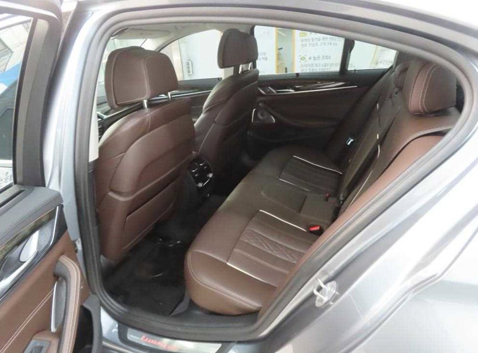 BMW 5시리즈 540i xDrive 럭셔리 플러스 사진 6