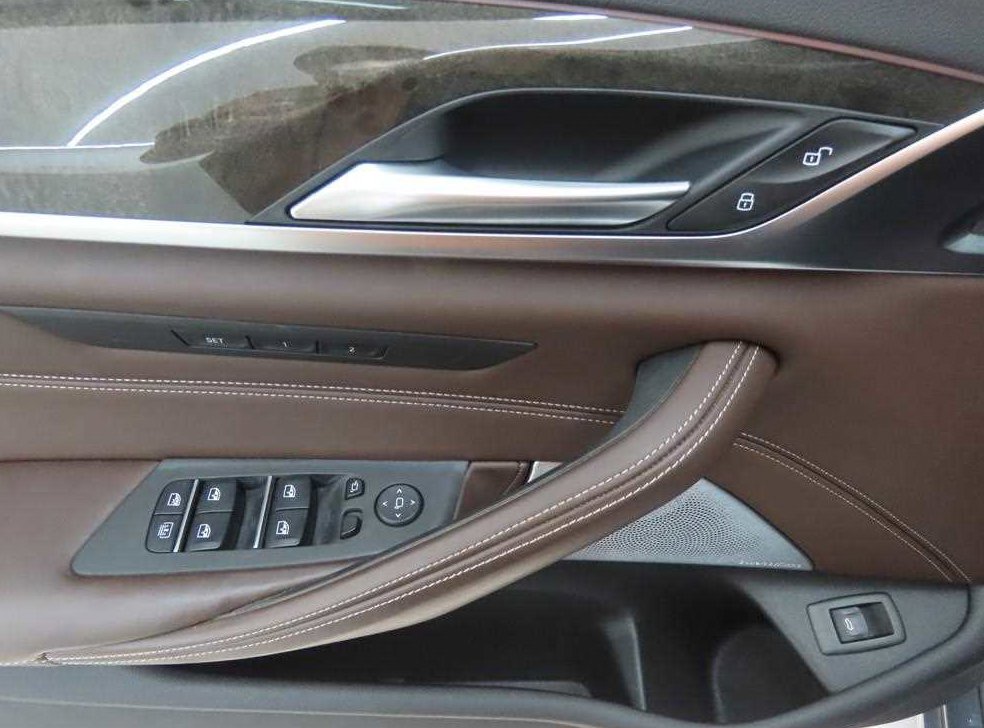 BMW 5시리즈 540i xDrive 럭셔리 플러스 사진 9