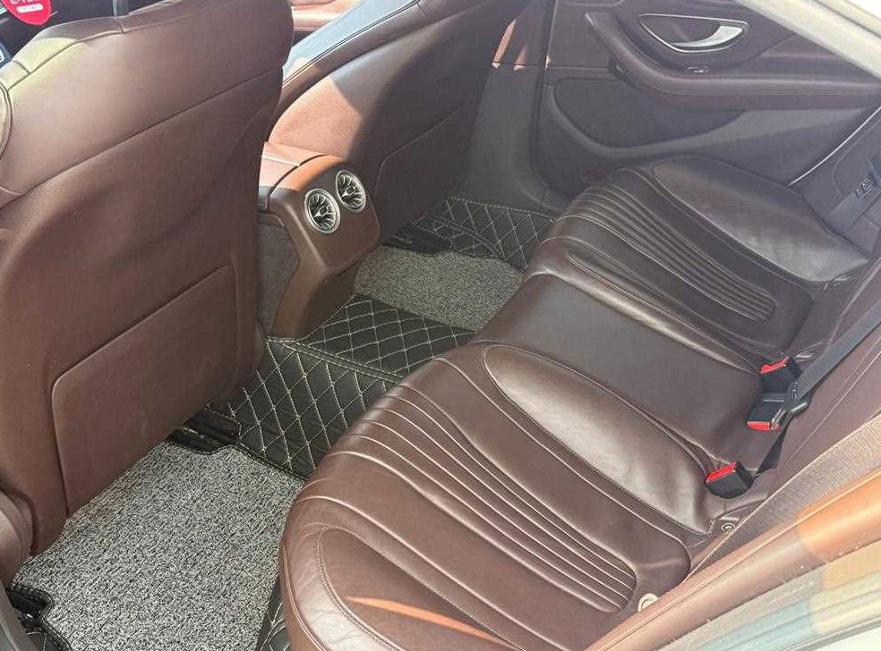 벤츠 CLS 클래스 CLS 300d AMG Line 사진 10