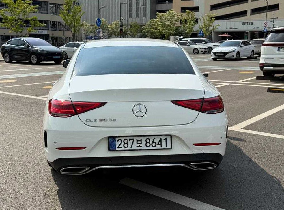 벤츠 CLS 클래스 CLS 300d AMG Line 사진 5