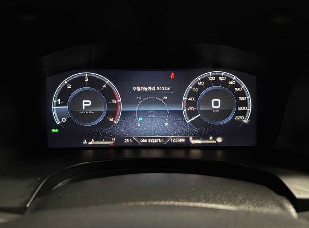 KG모빌리티(쌍용)  렉스턴 디젤 2.2 4WD 더 블랙 사진 12